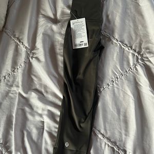 Lululemon Base  Pace HR tight . 25”.